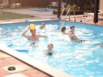 Wasserball im Schwimmbad